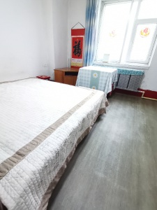 出租出售:      铁北田园小区903/3楼，44平方，普通装修，离（机务段，铁北早市、实验中学、中医院、铁北菜市场）较近。交通便利。价格面议，非诚勿扰。13704458167